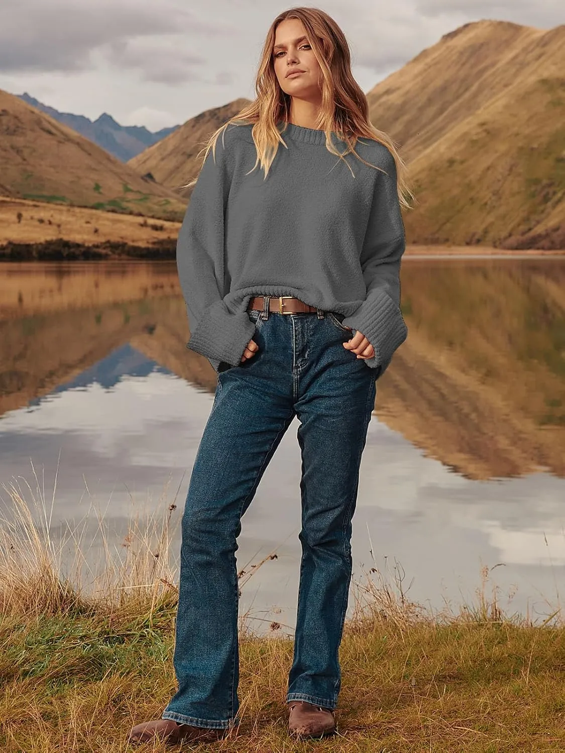 ANRABESS Women's Oversized Crewneck Long Sleeve Fuzzy Knit Casual Chunky Warm 2025 Fall Pullover Sweaters Top Trendy Outfits