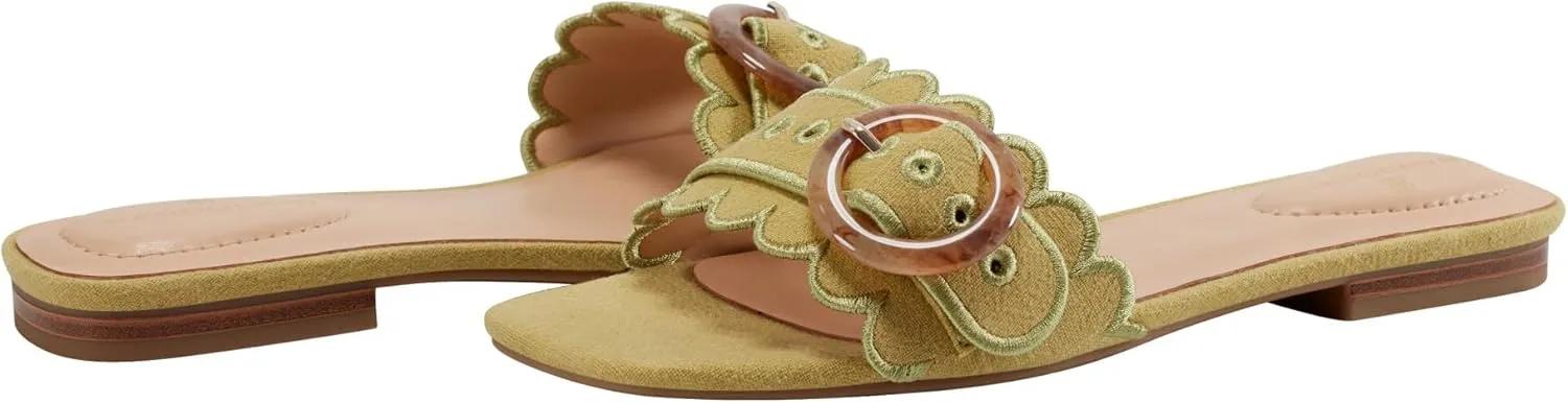Bandolino Women's Silla Flat Sandal