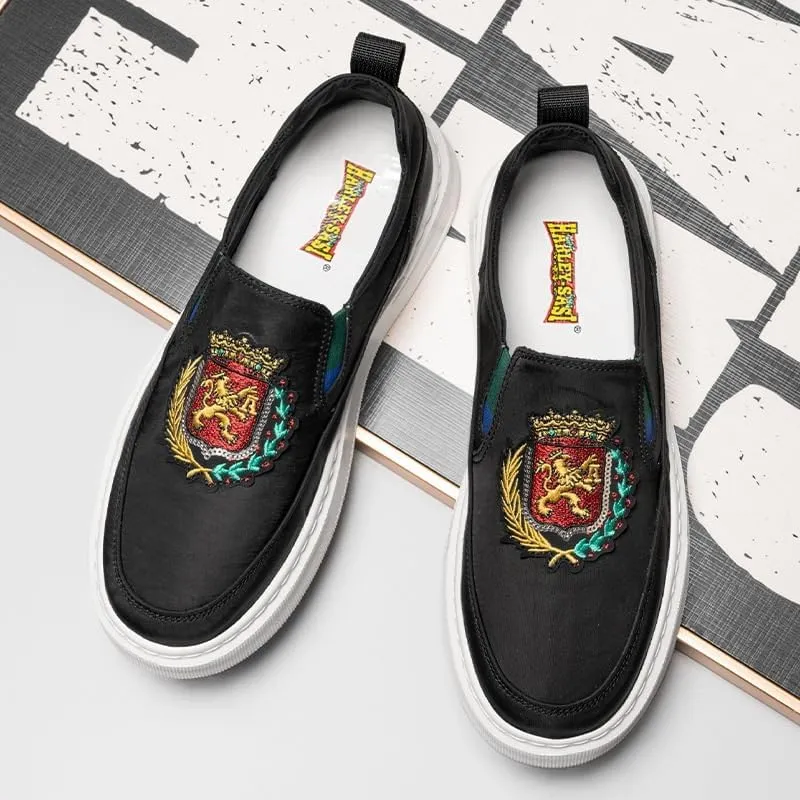 Casual Comfort Men's Slip-On Canvas Shoes - Flexible Design for Natural Movement, Durable for Daily Wear & Tear