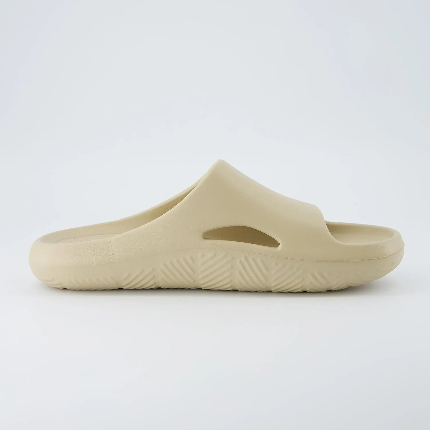CUSHIONAIRE Men's Galaxy pool slides with  Comfort