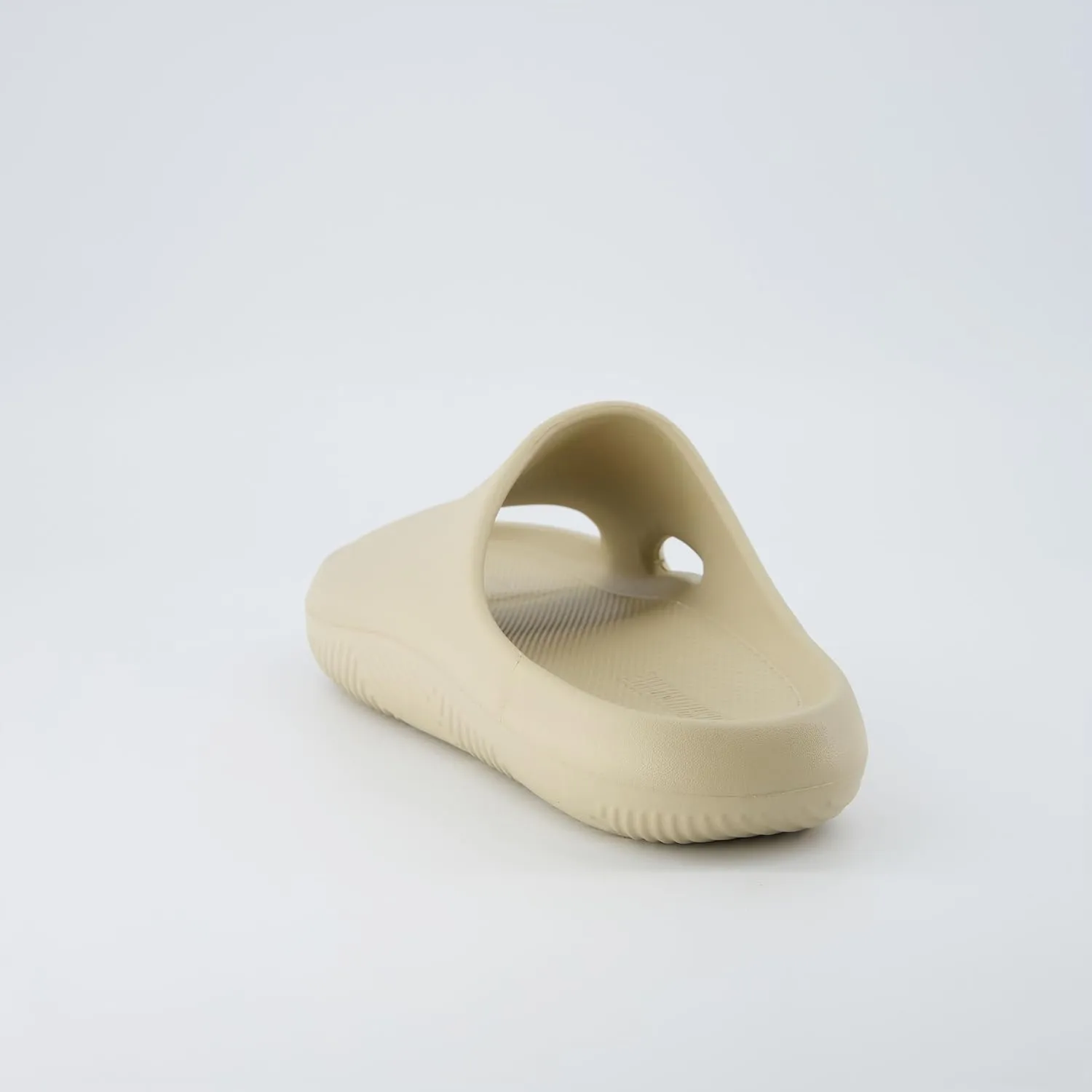 CUSHIONAIRE Men's Galaxy pool slides with  Comfort