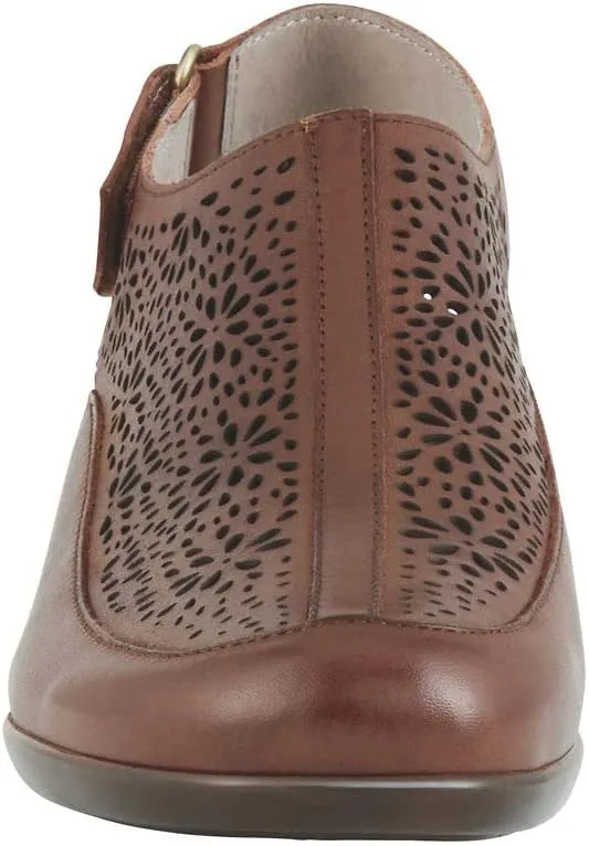 Easy Spirit Women's Dawn Clog