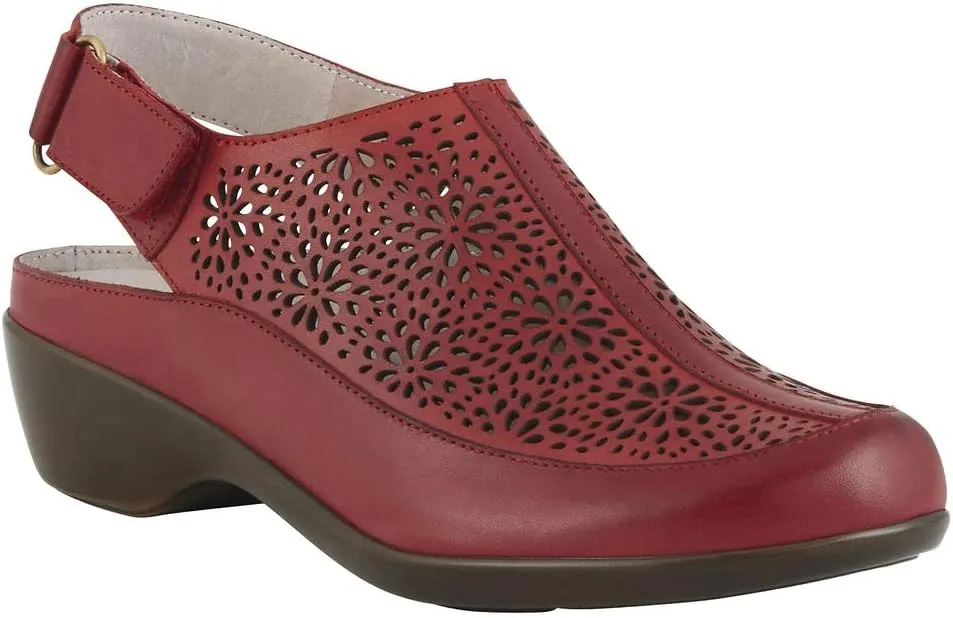 Easy Spirit Women's Dawn Clog