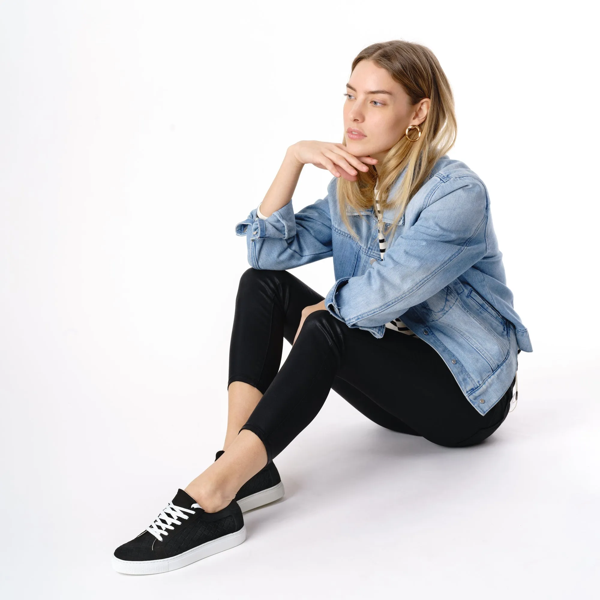 Le Dancer Sneaker in Black Woven