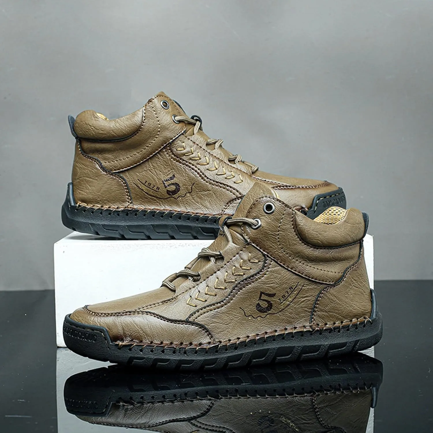 Mens Leather Sneakers Casual Comfy Sole Walking Running Shoes Comfortable Tennis Shoes Closed Toe Non Slip Summer Spring Men Sneaker for Hiking