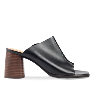 Mule with sculptural heel