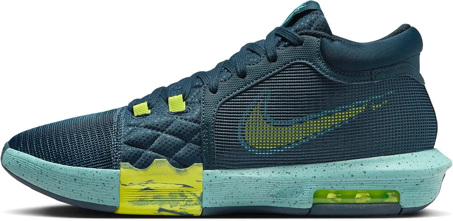 Nike Men's Basketball Shoe