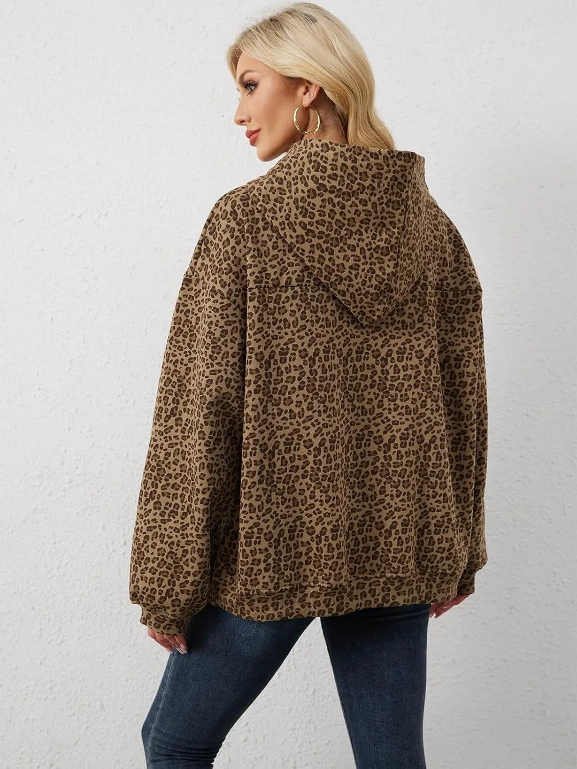 Oversized Leopard Print Hoodie for Women Men Long Sleeve Hooded Sweatshirts Cute Pullover with Pocket