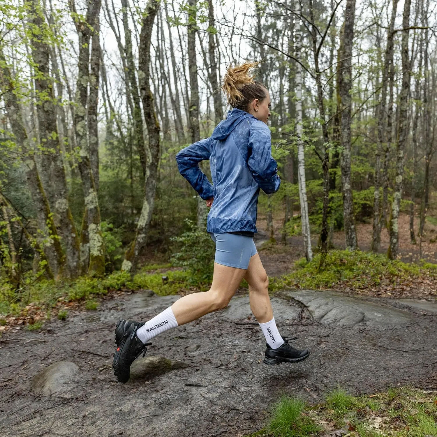 Salomon Women's ALPHACROSS 5 GORE-TEX Trail Running Shoe