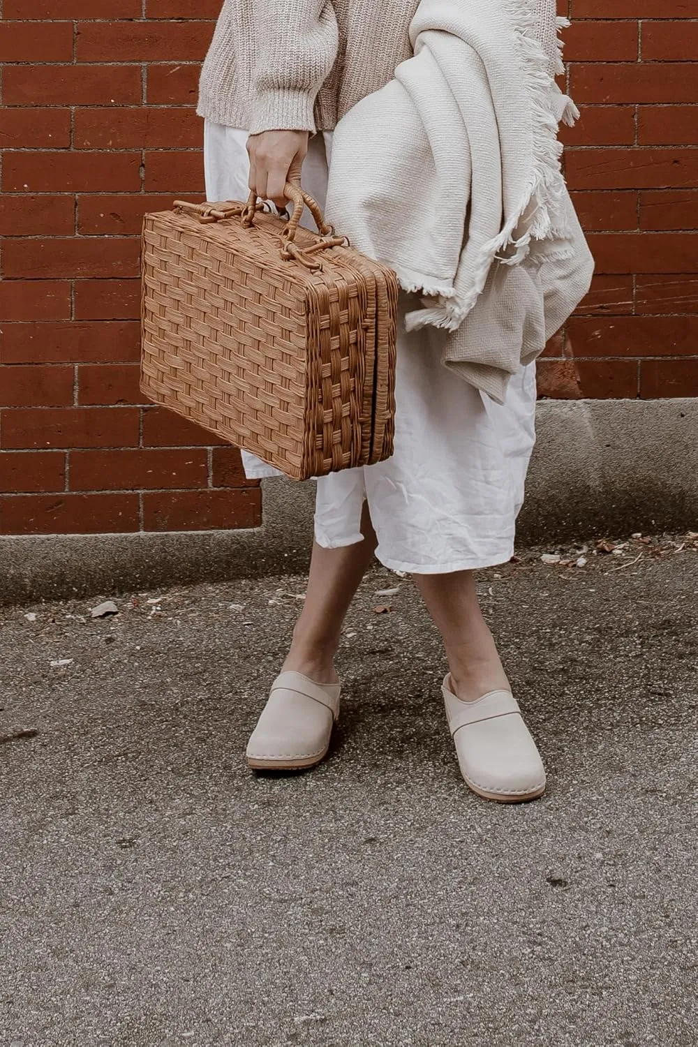 Sandgrens Handmade Swedish Wood Clogs for Women, Low Heel Mule | Tokyo