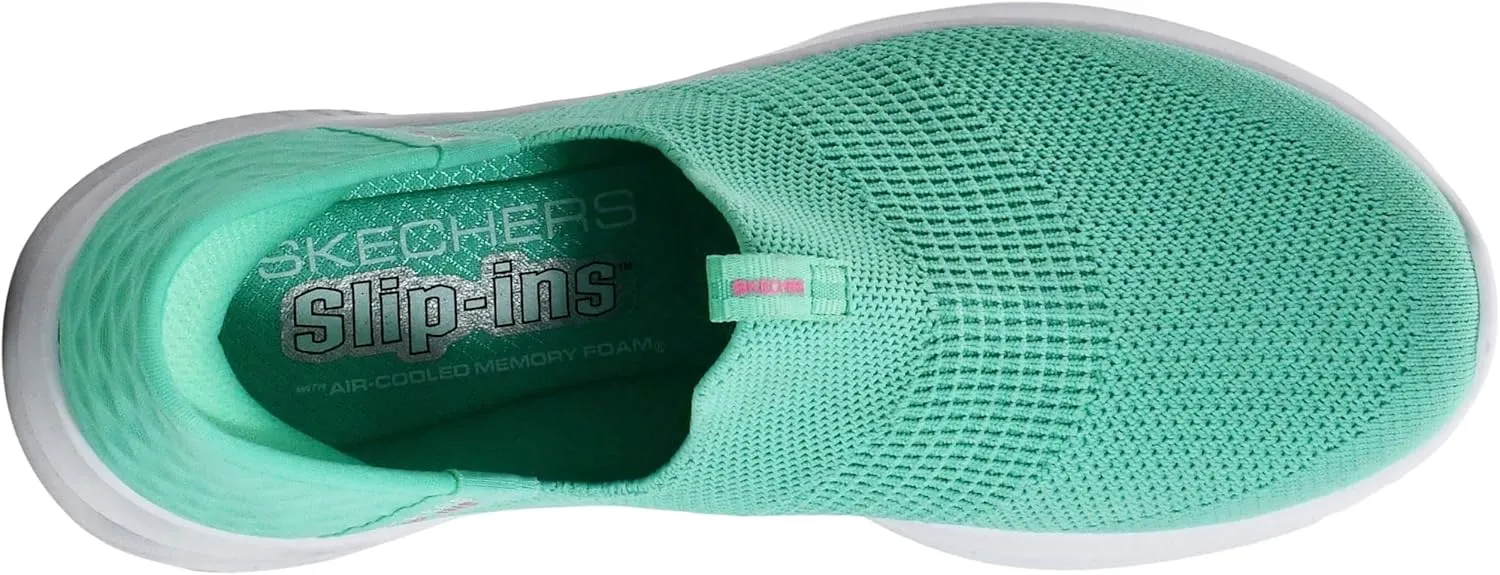 Skechers Women's Ultra Flex 3.0-Cozy Streak Sneaker, 0