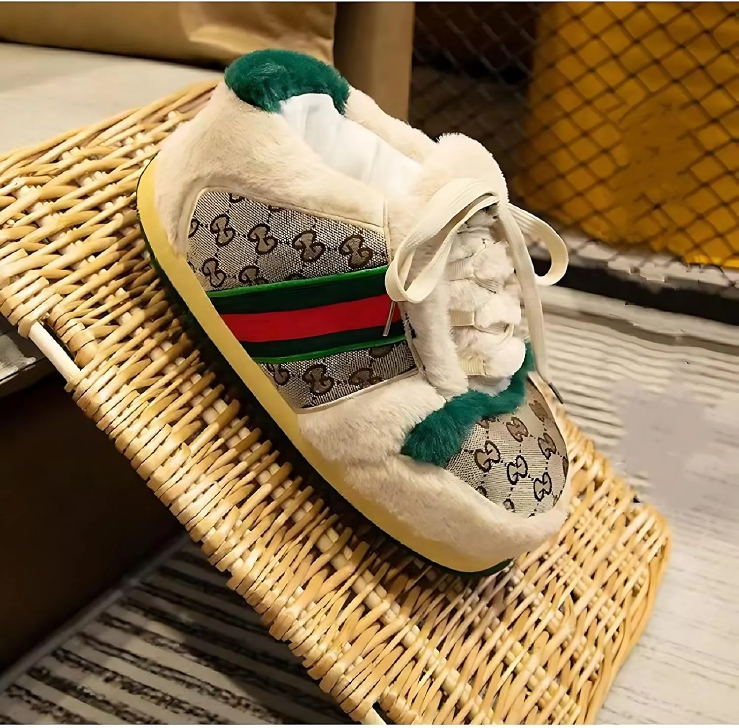 Sneaker Slippers for Men and Women Cozy Warm Home Plush Slippers Indoor Outdoor Non-slip Fluffy Shoes