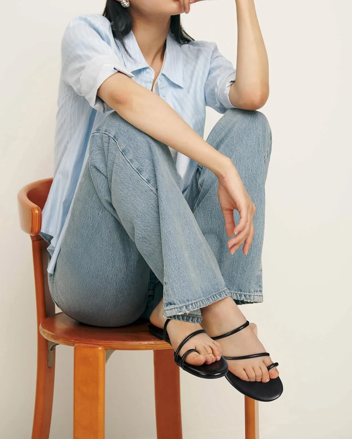 Strappy Flat Sandals for Women Open Toe Slip On Slides Toe Ring Cross Strap Slippers Sandals Casual Comfortable Summer Beach Flat Shoes