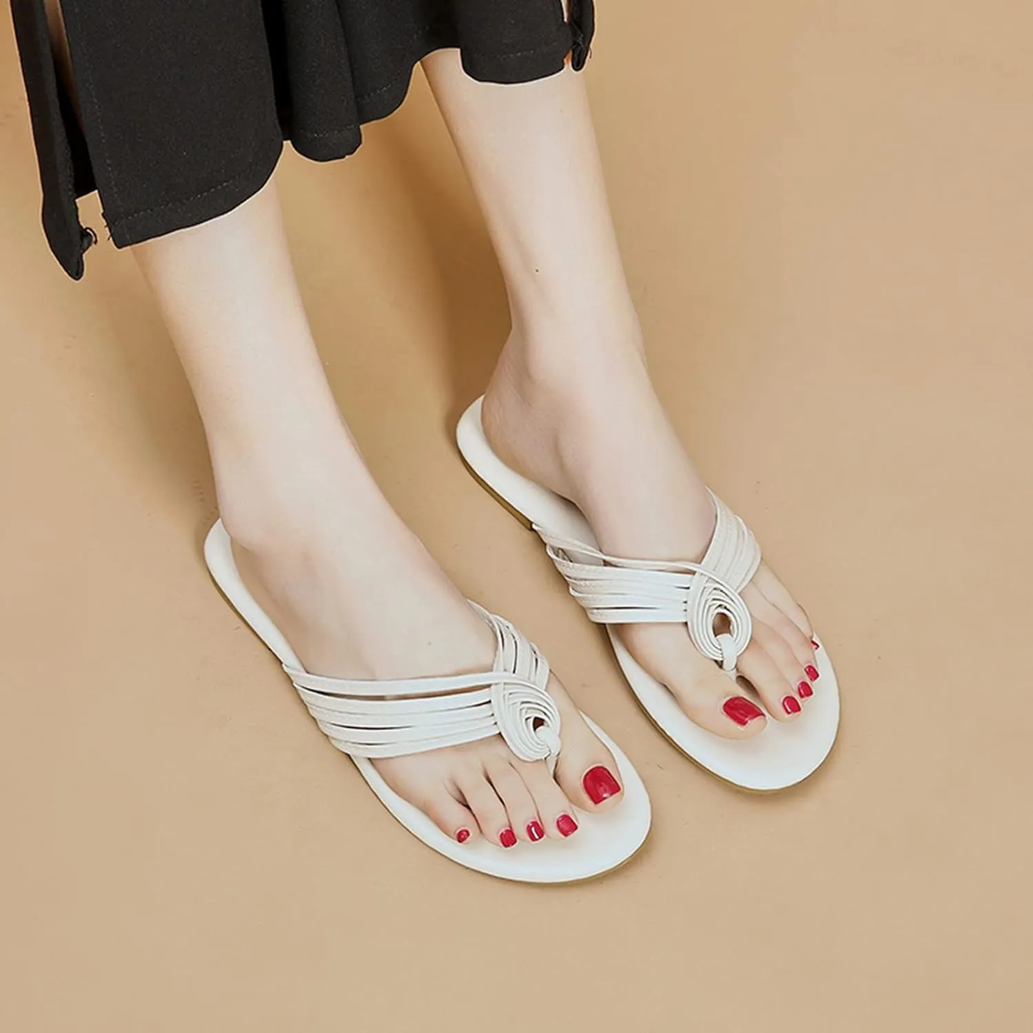 Stylish Beach Flat Flip Flops Women's Strappy Slides Summer Thong Sandals Comfortable Flat Slip-On Slippers Footwear