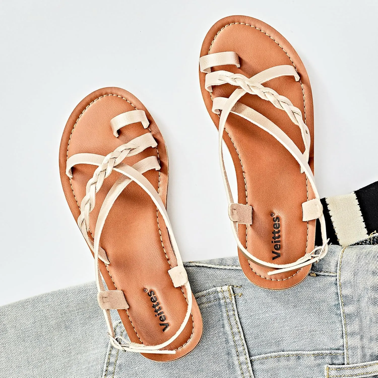 Veittes Women's Flat Sandals - Casual Cute Criss Cross Strappy Flat Summer Shoes.