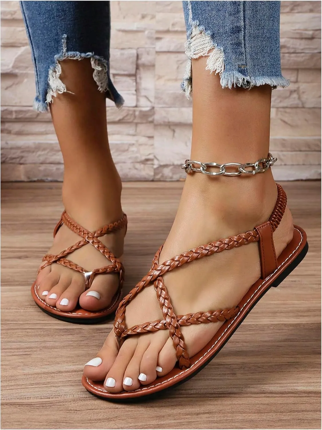 Verdusa Women's Flat Sandals Strappy Dressy Ankle Strap Casual Summer Thong Sandals for Beach