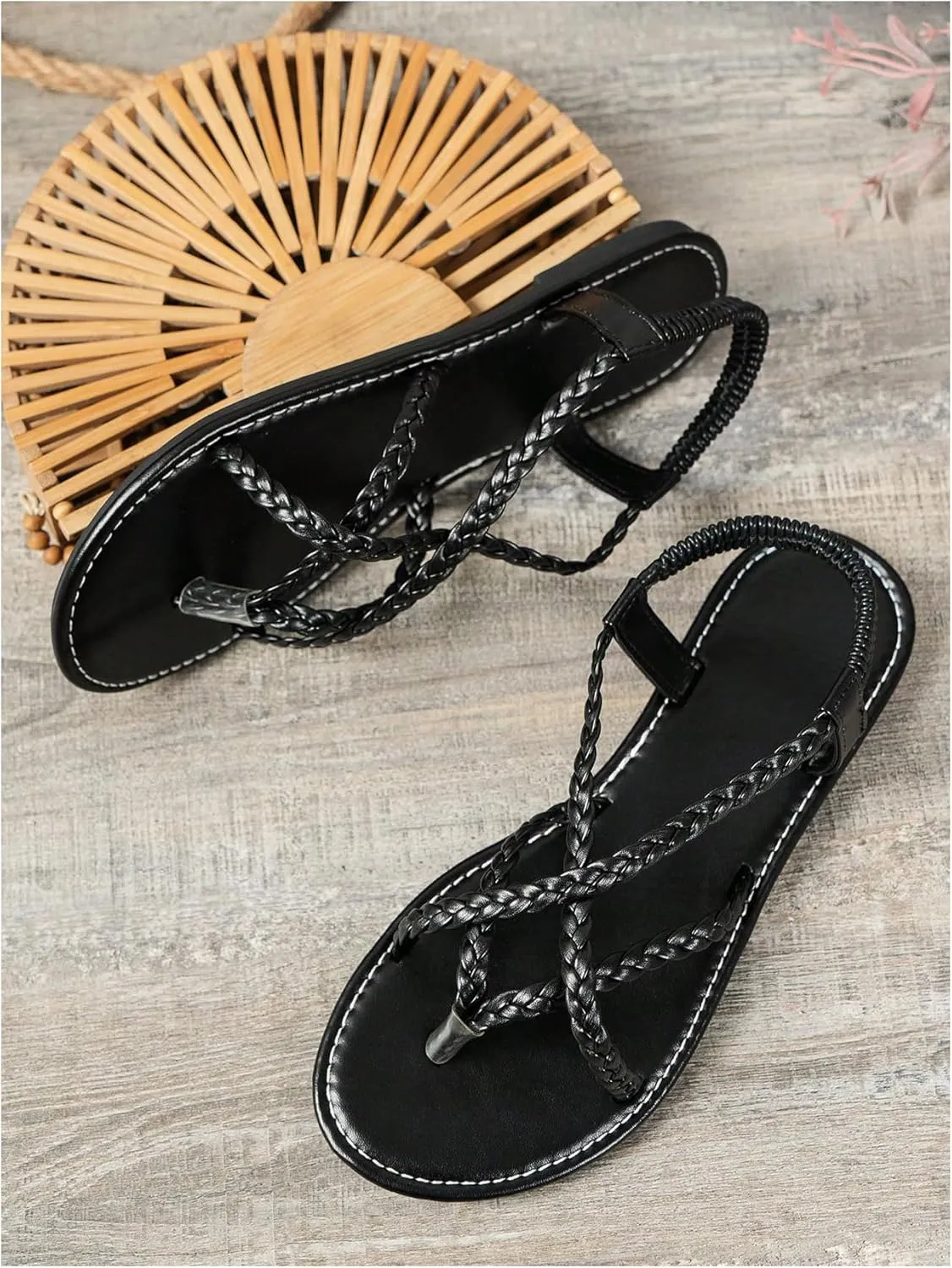 Verdusa Women's Flat Sandals Strappy Dressy Ankle Strap Casual Summer Thong Sandals for Beach