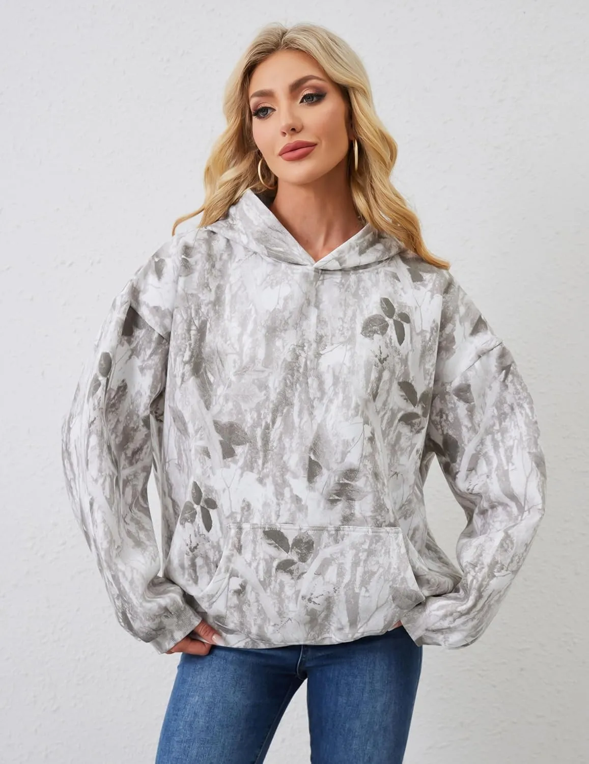 Womens Camo Hoodies Maple Leaf Print Oversized Hooded Sweatshirt Fleece Pullover Sweatshirts Long Sleeve with Pocket