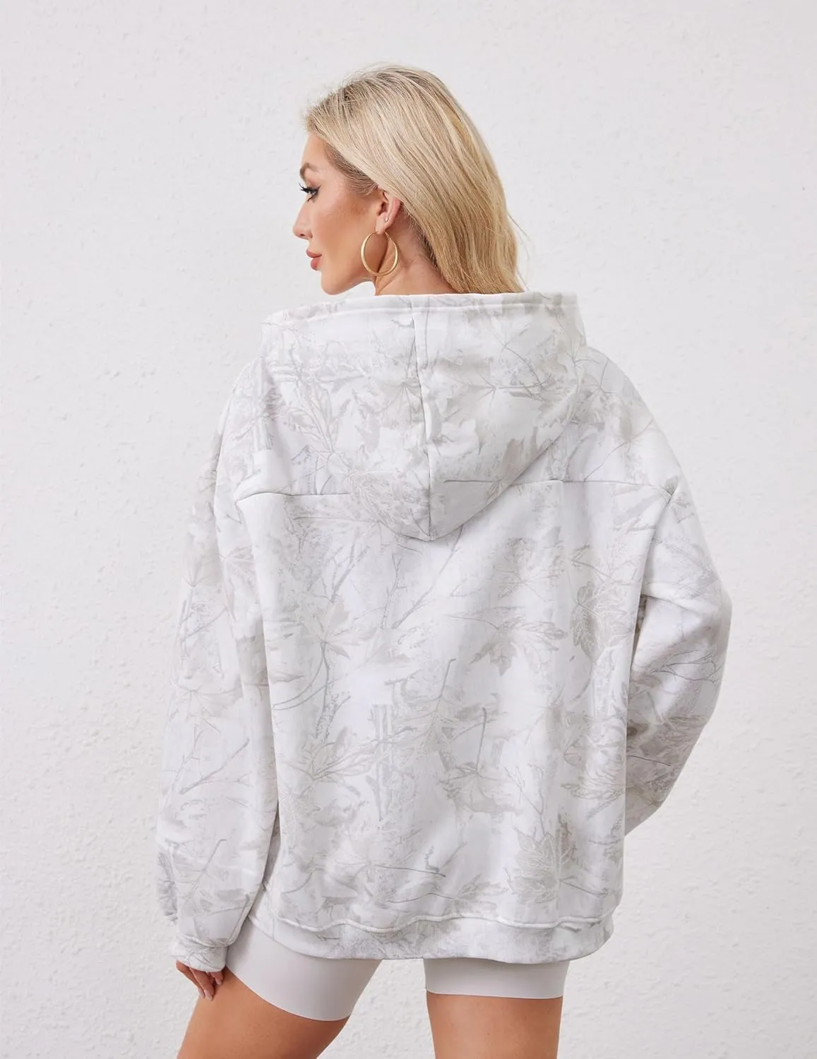 Womens Camo Hoodies Maple Leaf Print Oversized Hooded Sweatshirt Fleece Pullover Sweatshirts Long Sleeve with Pocket