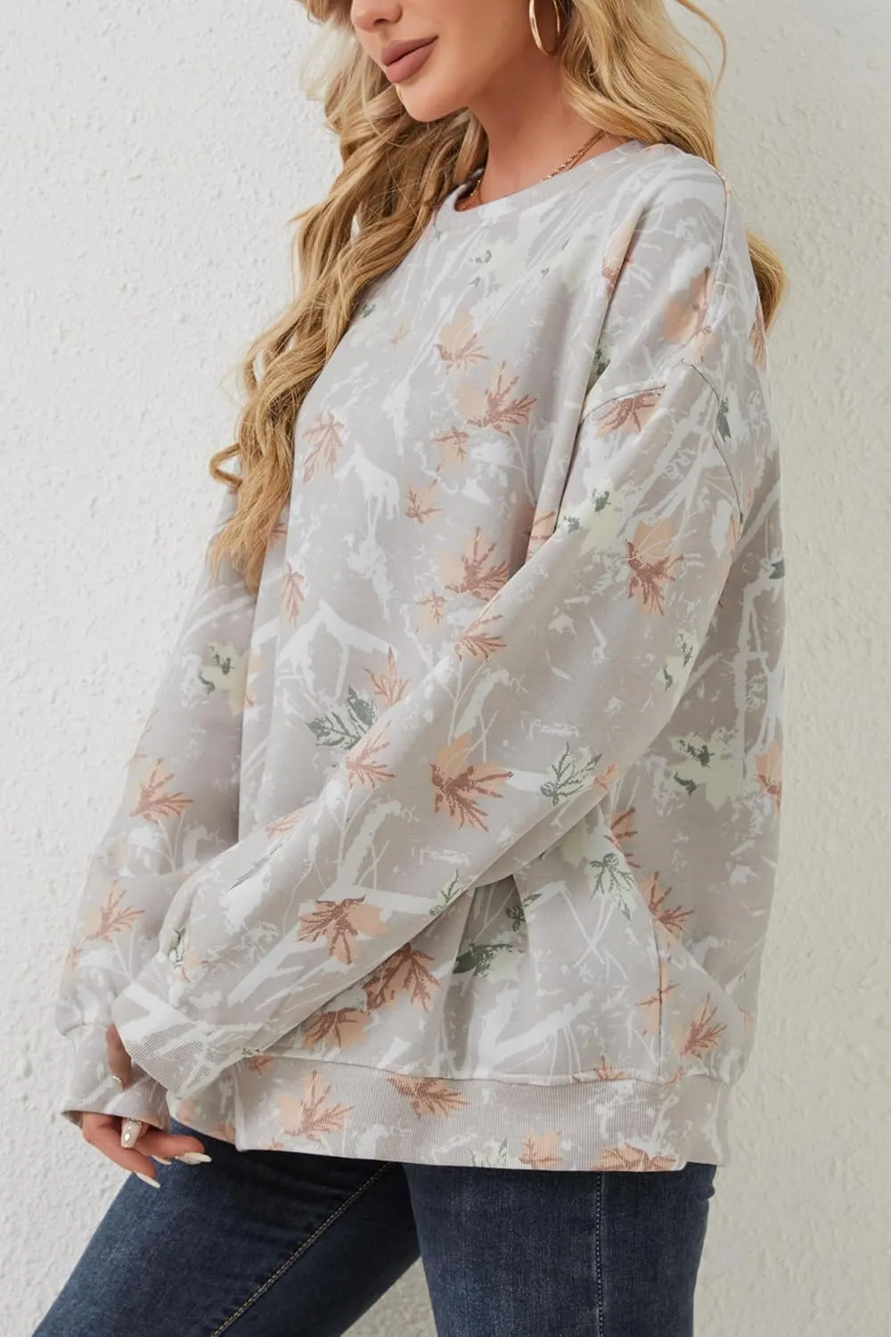 Womens Camo Sweatshirt Maple Leaf Print Oversized Camo Crewneck Sweatshirt Fleece Pullover Hoodies Long Sleeve