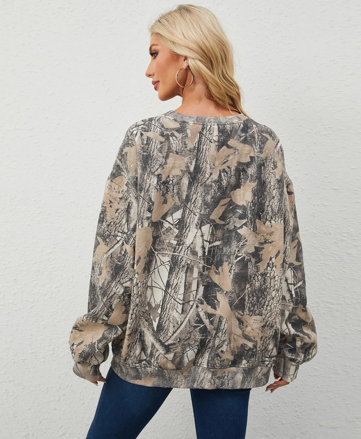 Womens Camo Sweatshirt Maple Leaf Print Oversized Camo Crewneck Sweatshirt Fleece Pullover Hoodies Long Sleeve