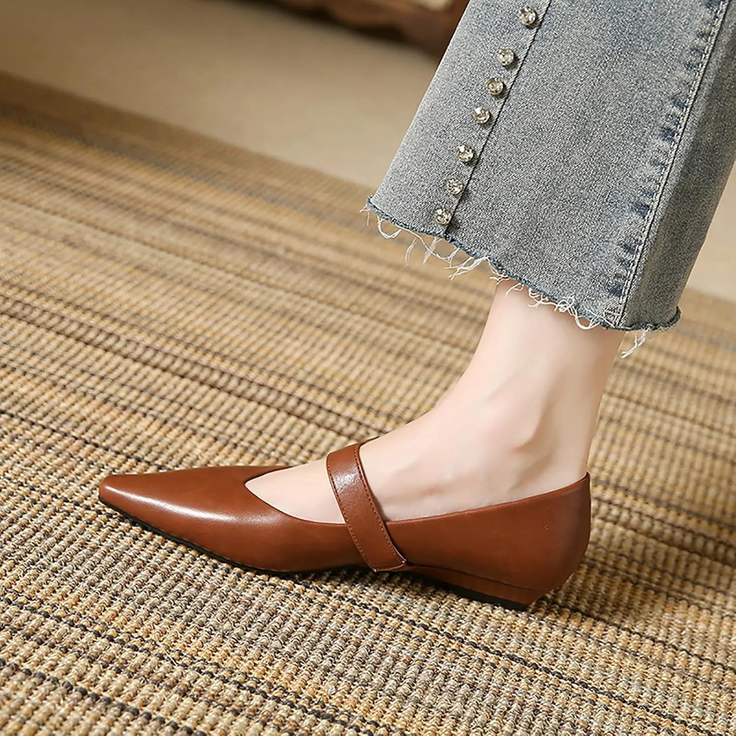 Women's Leather Low Heels Mary Jane Shoes with Easy Buckle Pointed Toe Slip On Flats for Work Casual Parties Dress